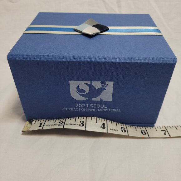 UN Peacekeeping Seoul Korea Magnetic Box Gift Empty Decorative Storage 6.5 x 5 - Picture 9 of 12